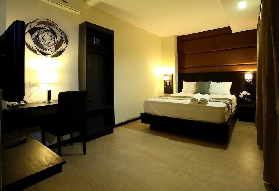 Lorenzzo Suites Hotel Makati Manila 2*,  Fülöp-szigetek