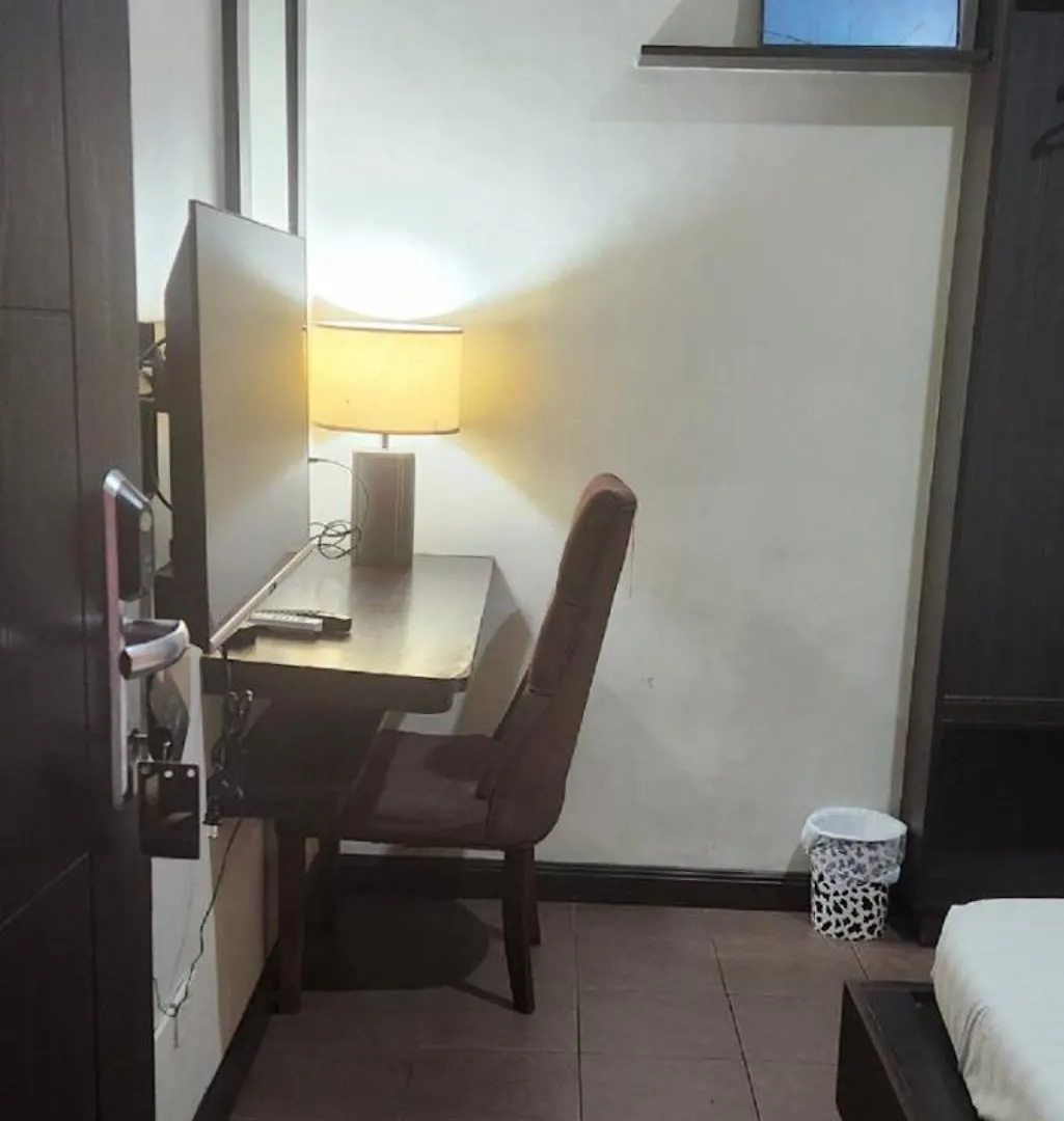 Lorenzzo Suites Hotel Makati Makati City Fülöp-szigetek