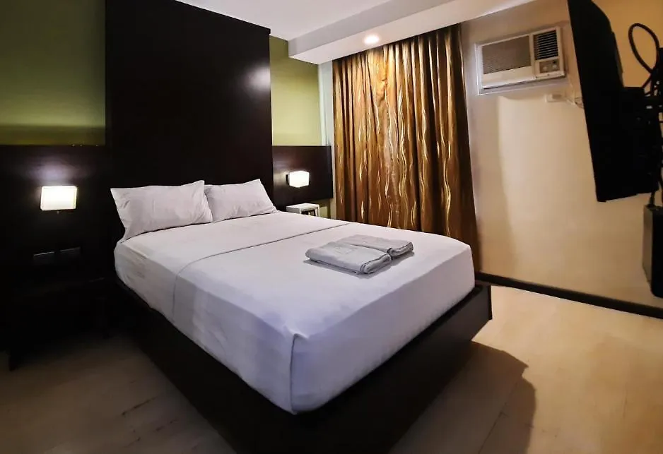 Lorenzzo Suites Hotel Makati Manila