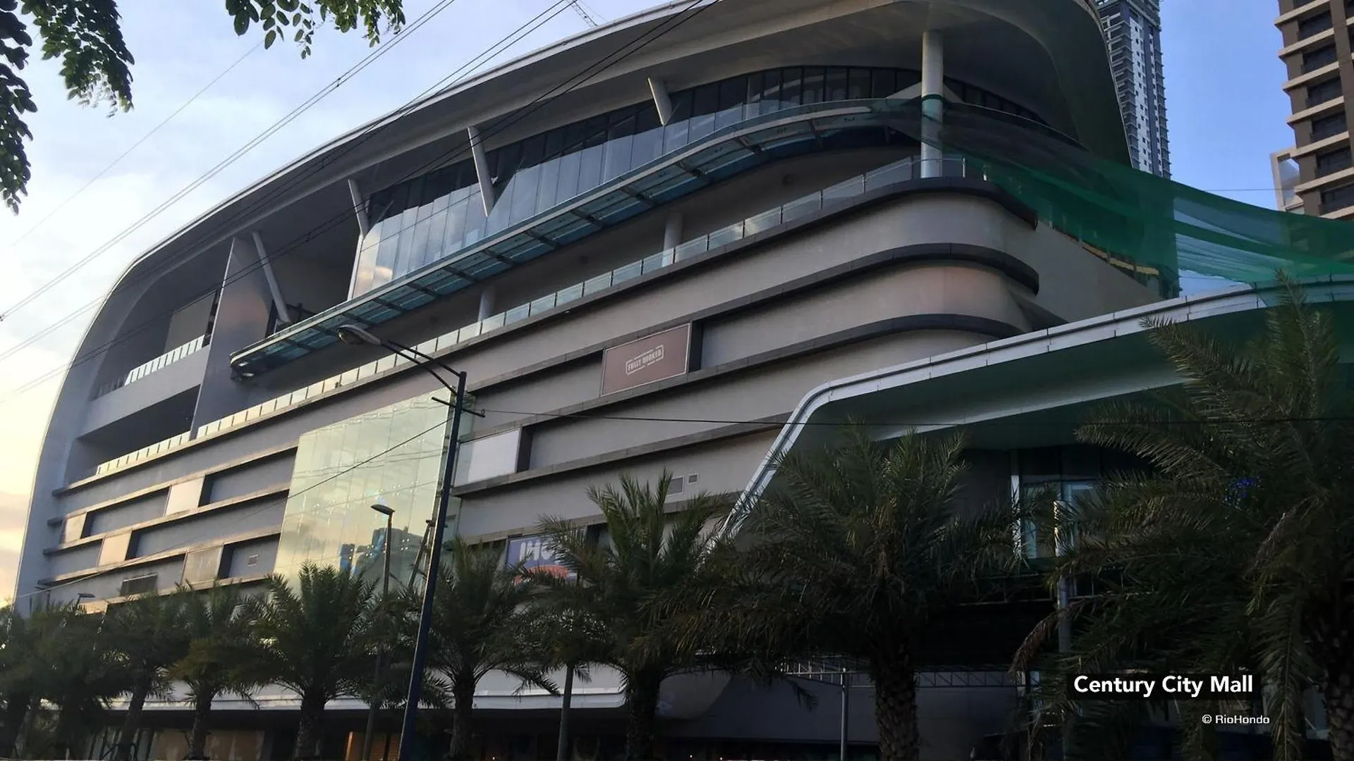**  Lorenzzo Suites Hotel Makati Makati City Philippines
