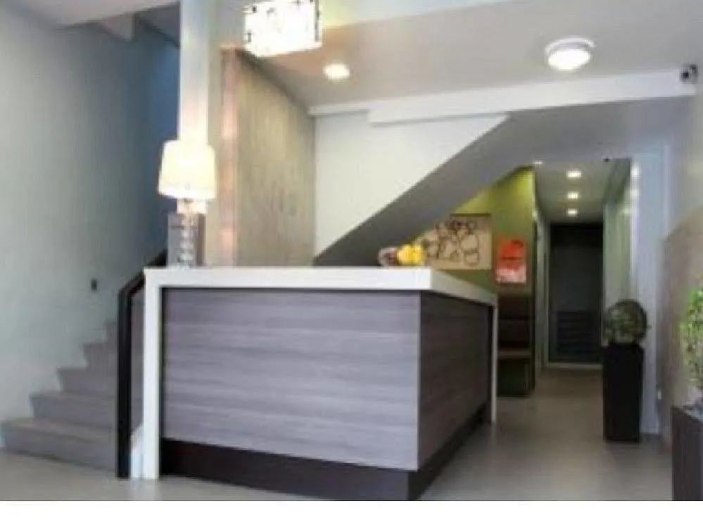 Lorenzzo Suites Hotel Makati Makati City